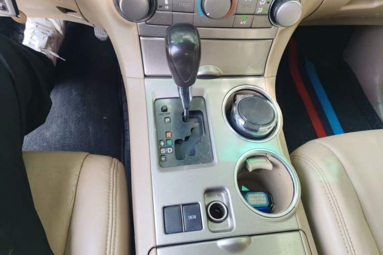 Used Toyota Highlander 2012 2.7L 2WD 5-Seater Elite Edition Gear Lever