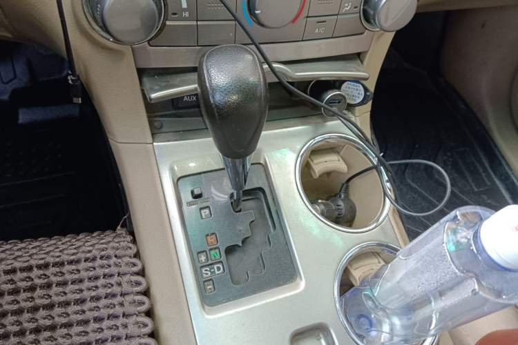 Used Toyota Highlander 2012 2.7L 2WD 5-Seater Elite Edition Gear Lever