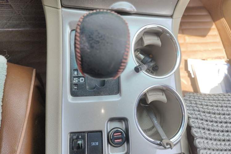 Used Toyota Highlander 2012 2.7L 2WD 5-Seater Elite Edition Gear Lever