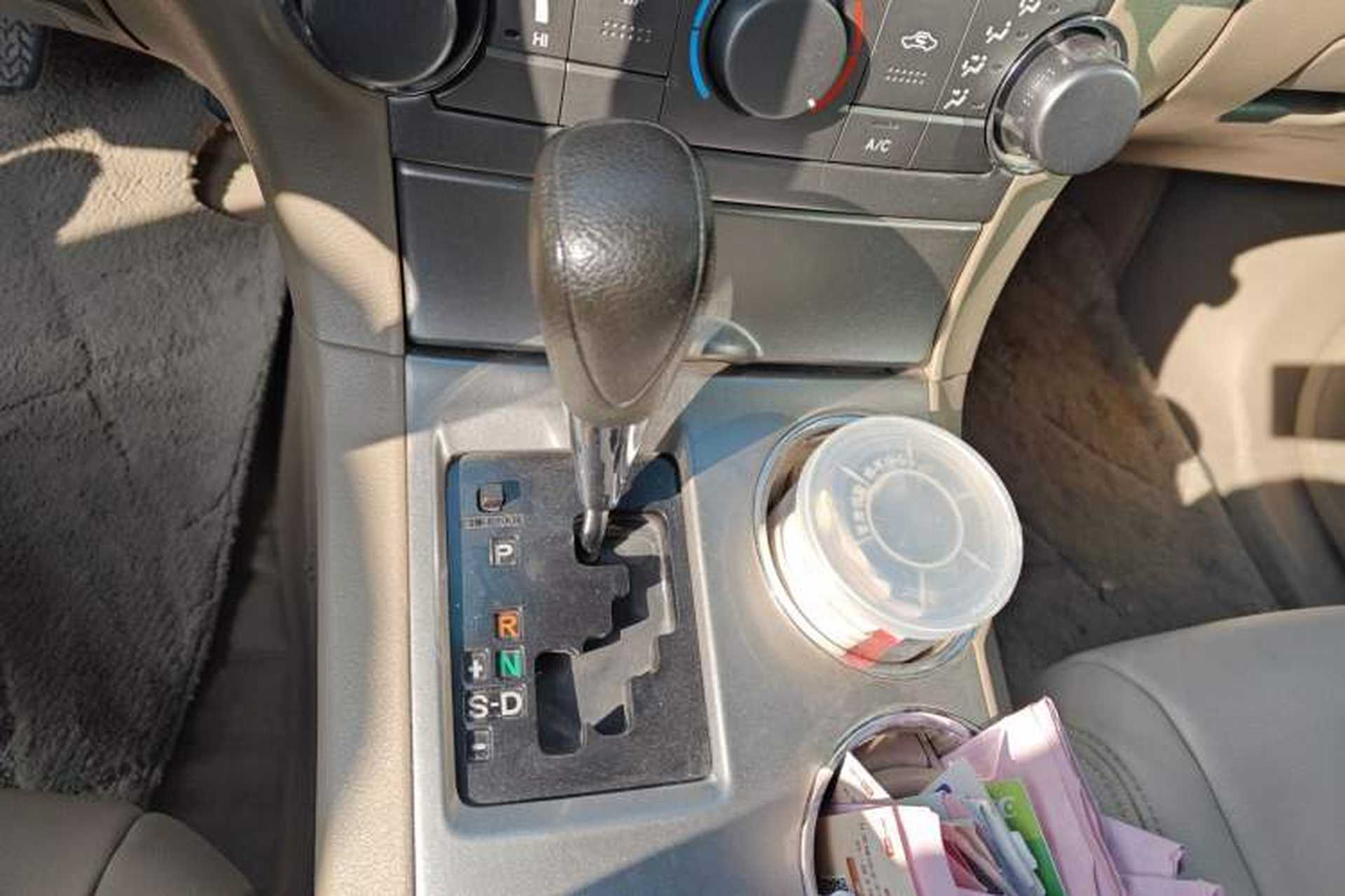 Used Toyota Highlander 2012 2.7L 2WD 5-Seater Elite Edition Gear Lever