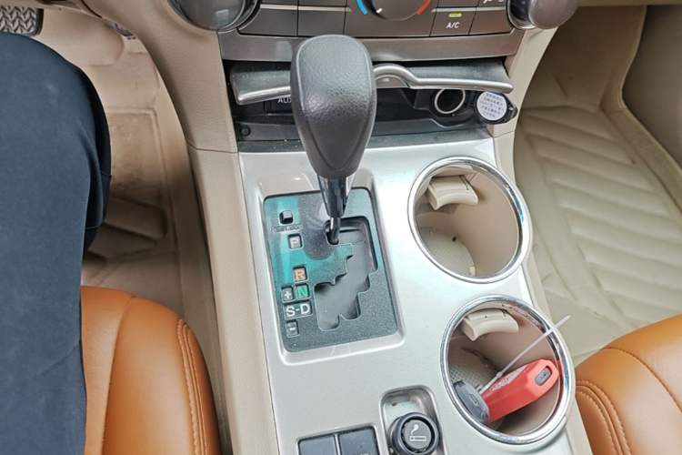 Used Toyota Highlander 2012 2.7L 2WD 5-Seater Elite Edition Gear Lever