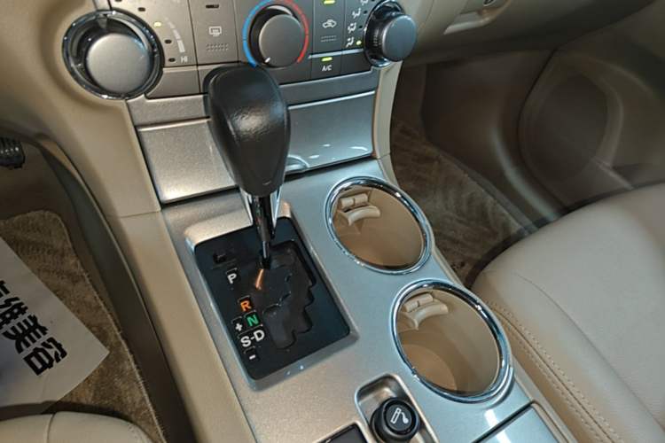 Used Toyota Highlander 2012 2.7L 2WD 5-Seater Elite Edition Gear Lever