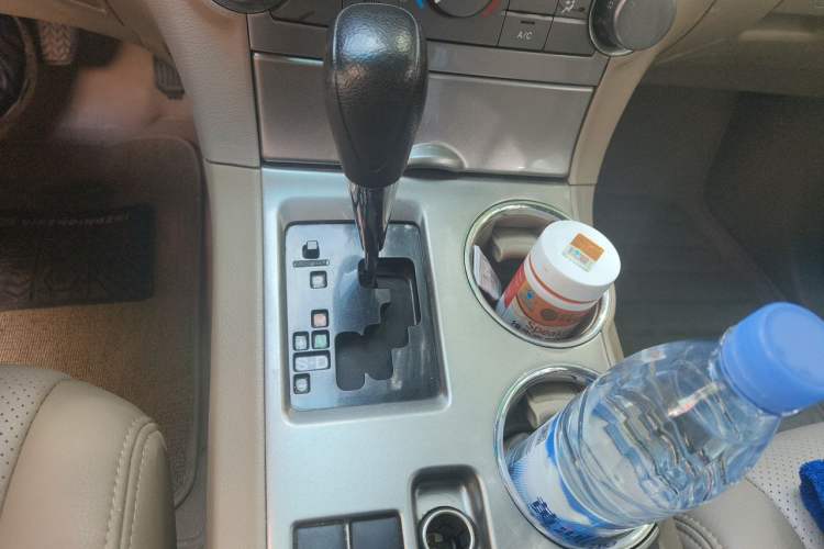 Used Toyota Highlander 2012 2.7L Two-Wheel Drive 7-Seater Elite Edition Gear Lever