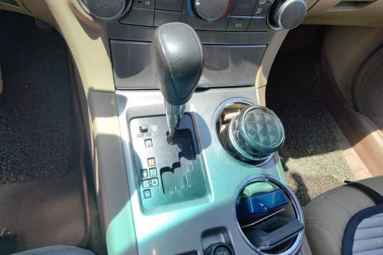Used Toyota Highlander 2012 2.7L 2WD 5-Seater Elite Edition Gear Lever