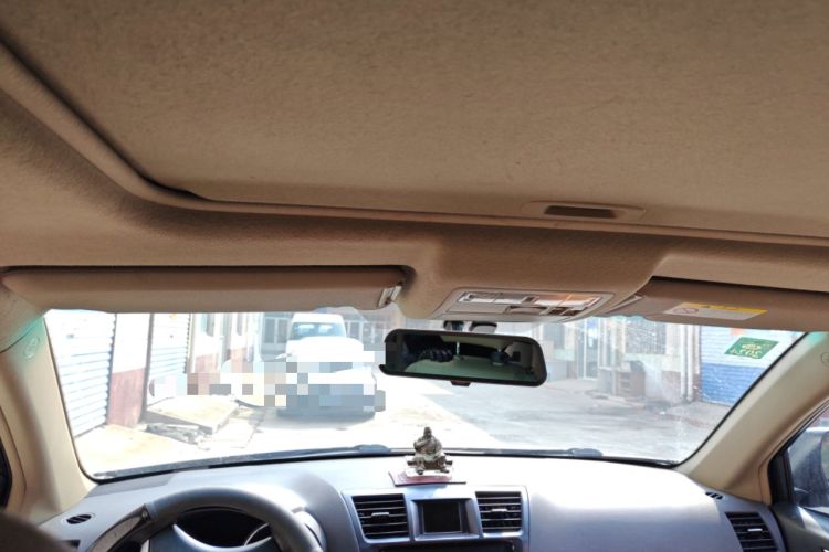 Used Toyota Highlander 2012 2.7L Two-Wheel Drive 7-Seater Luxury Edition Headliner