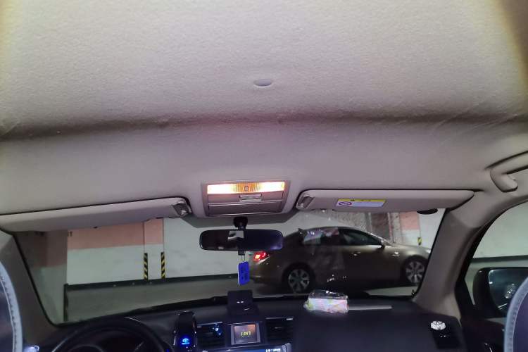 Used Toyota Highlander 2012 2.7L 2WD 5-Seater Elite Edition Headliner