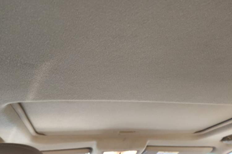 Used Toyota Highlander 2012 2.7L Two-Wheel Drive 7-Seater Luxury Navigation Edition Headliner