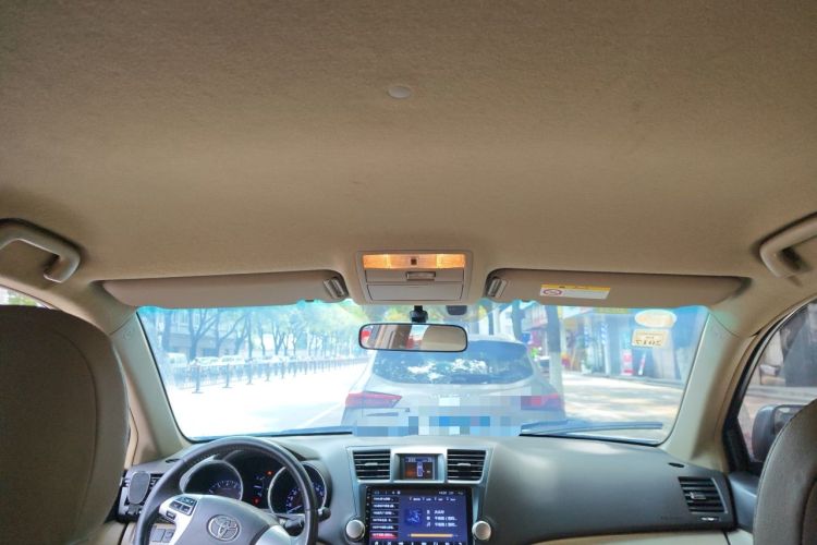 Used Toyota Highlander 2012 2.7L Two-Wheel Drive 5-Seater Sport Edition Headliner
