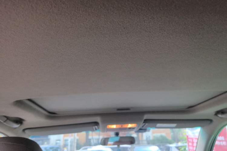 Used Toyota Highlander 2012 2.7L Two-Wheel Drive 7-Seater Luxury Edition Headliner