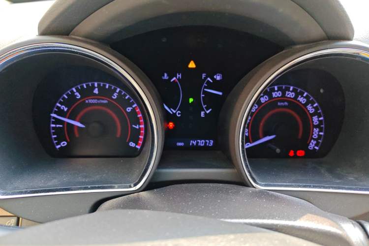 Used Toyota Highlander 2012 2.7L Two-Wheel Drive 7-Seater Luxury Edition Instrument Cluster