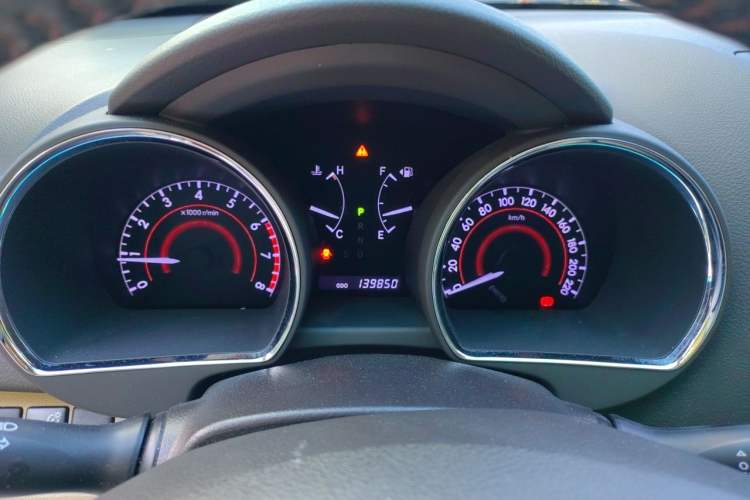 Used Toyota Highlander 2012 2.7L Two-Wheel Drive 7-Seater Luxury Edition Instrument Cluster