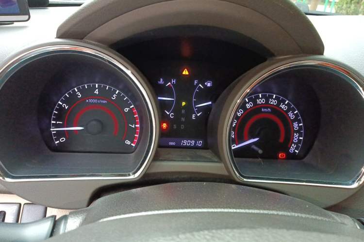 Used Toyota Highlander 2012 2.7L Two-Wheel Drive 7-Seater Luxury Edition Instrument Cluster