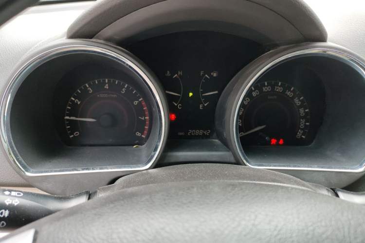 Used Toyota Highlander 2012 2.7L Two-Wheel Drive 7-Seater Luxury Edition Instrument Cluster