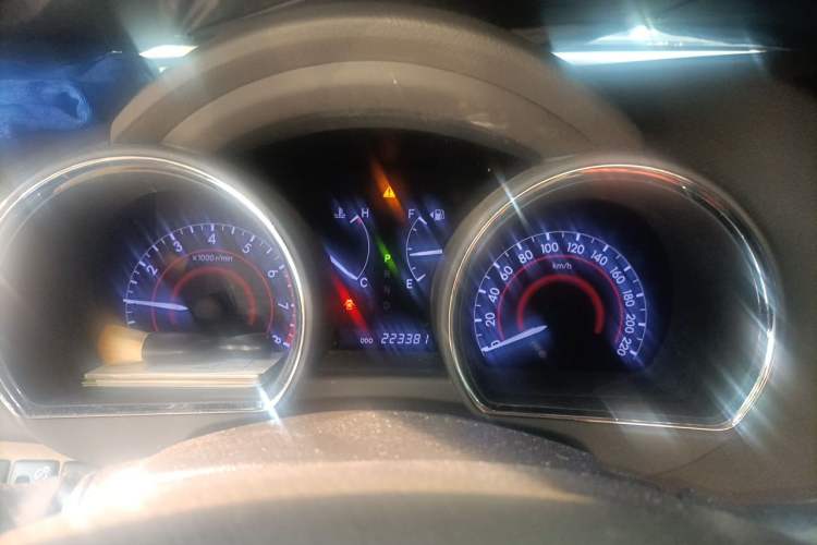 Used Toyota Highlander 2012 2.7L Two-Wheel Drive 7-Seater Luxury Edition Instrument Cluster