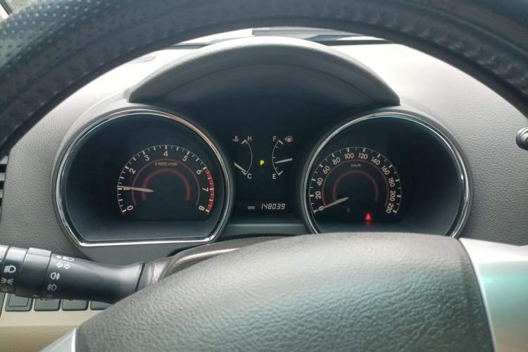 Used Toyota Highlander 2012 2.7L Two-Wheel Drive 5-Seater Sport Edition Instrument Cluster