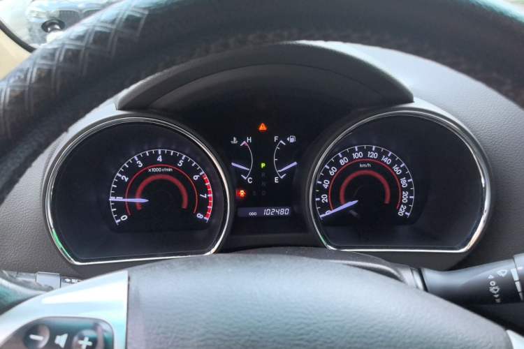 Used Toyota Highlander 2012 2.7L Two-Wheel Drive 7-Seater Luxury Edition Instrument Cluster