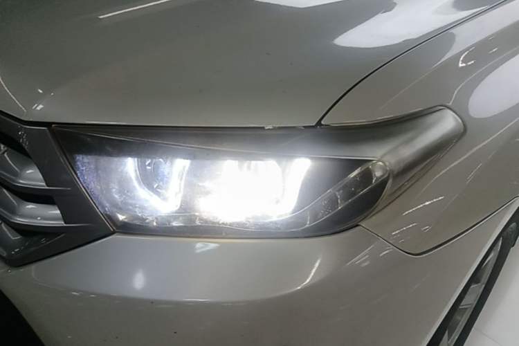 Used Toyota Highlander 2012 2.7L 2WD 5-Seater Elite Edition Left Front Headlight