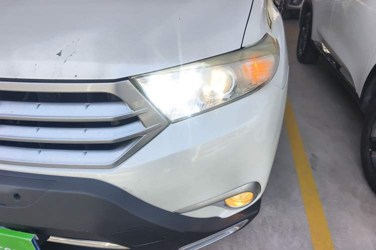 Used Toyota Highlander 2012 2.7L 2WD 5-Seater Elite Edition Left Front Headlight