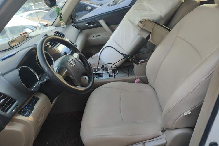 Used Toyota Highlander 2012 2.7L 2WD 5-Seater Elite Edition Left Front Seat