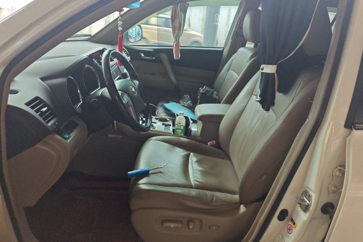 Used Toyota Highlander 2012 2.7L Two-Wheel Drive 7-Seater Luxury Edition Left Front Seat