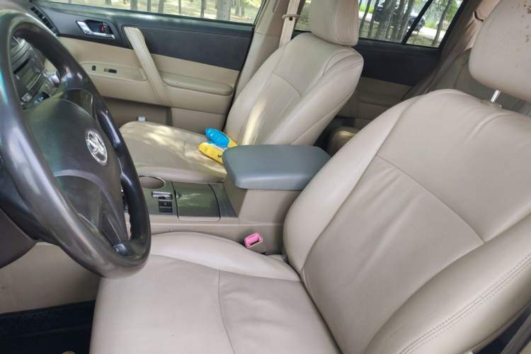 Used Toyota Highlander 2012 2.7L 2WD 5-Seater Elite Edition Left Front Seat