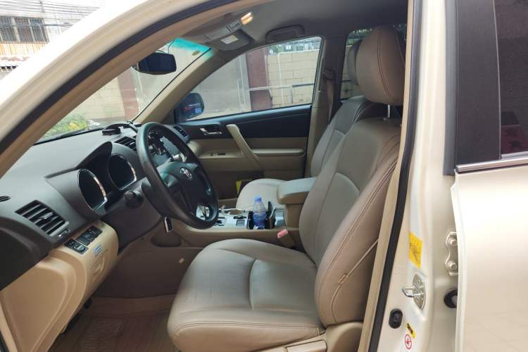 Used Toyota Highlander 2012 2.7L 2WD 5-Seater Elite Edition Left Front Seat