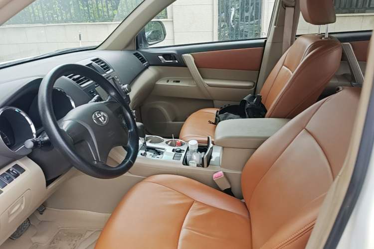 Used Toyota Highlander 2012 2.7L 2WD 5-Seater Elite Edition Left Front Seat