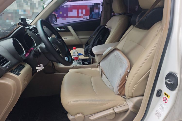 Used Toyota Highlander 2012 2.7L Two-Wheel Drive 7-Seater Elite Edition Left Front Seat