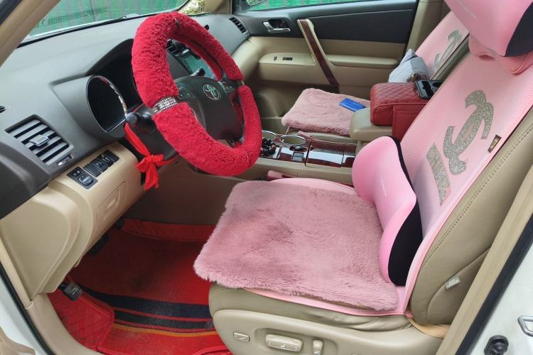 Used Toyota Highlander 2012 2.7L Two-Wheel Drive 7-Seater Luxury Edition Left Front Seat