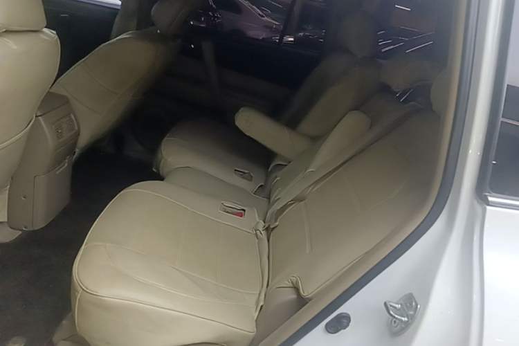 Used Toyota Highlander 2012 2.7L 2WD 5-Seater Elite Edition Left Rear Seat