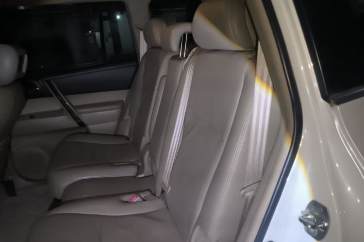Used Toyota Highlander 2012 2.7L Two-Wheel Drive 7-Seater Luxury Edition Left Rear Seat