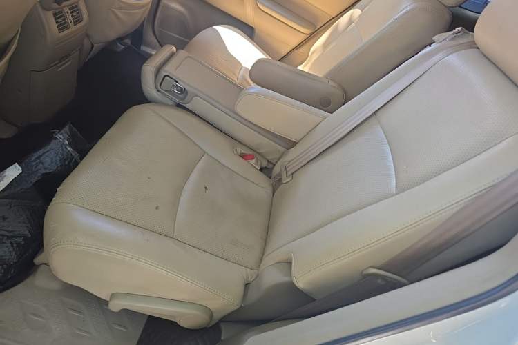 Used Toyota Highlander 2012 2.7L 2WD 5-Seater Elite Edition Left Rear Seat