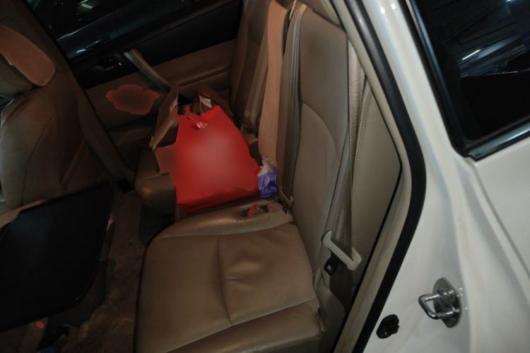 Used Toyota Highlander 2012 2.7L Two-Wheel Drive 7-Seater Luxury Edition Left Rear Seat