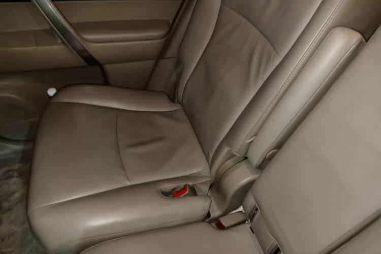 Used Toyota Highlander 2012 2.7L Two-Wheel Drive 5-Seater Sport Edition Left Rear Seat