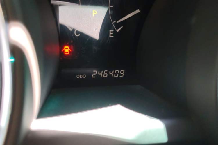 Used Toyota Highlander 2012 2.7L 2WD 5-Seater Elite Edition Odometer Close Up