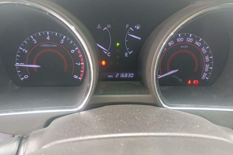 Used Toyota Highlander 2012 2.7L 2WD 5-Seater Elite Edition Odometer Close Up