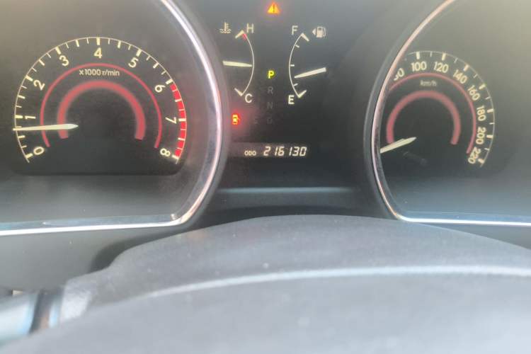Used Toyota Highlander 2012 2.7L Two-Wheel Drive 7-Seater Luxury Edition Odometer Close Up