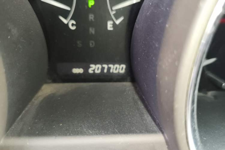Used Toyota Highlander 2012 2.7L 2WD 5-Seater Elite Edition Odometer Close Up