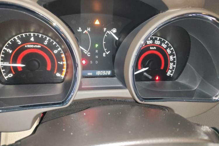 Used Toyota Highlander 2012 3.5L 4x4 7-Seater Luxury Edition Odometer Close Up