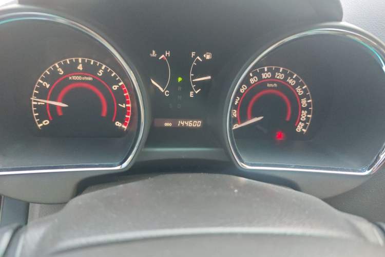 Used Toyota Highlander 2012 2.7L Two-Wheel Drive 7-Seater Luxury Edition Odometer Close Up