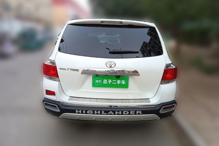 Used Toyota Highlander 2012 2.7L Two-Wheel Drive 7-Seater Luxury Edition Rear