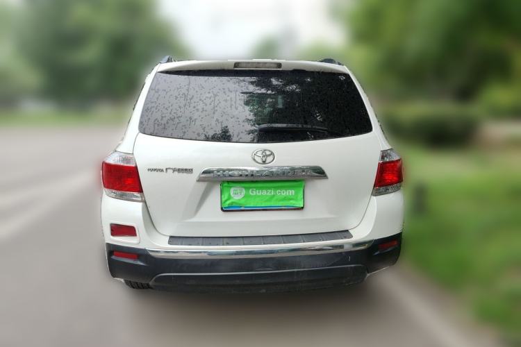 Used Toyota Highlander 2012 2.7L Two-Wheel Drive 7-Seater Luxury Edition Rear