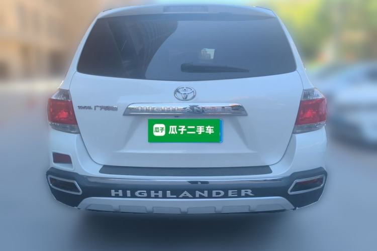 Used Toyota Highlander 2012 2.7L Two-Wheel Drive 7-Seater Luxury Edition Rear