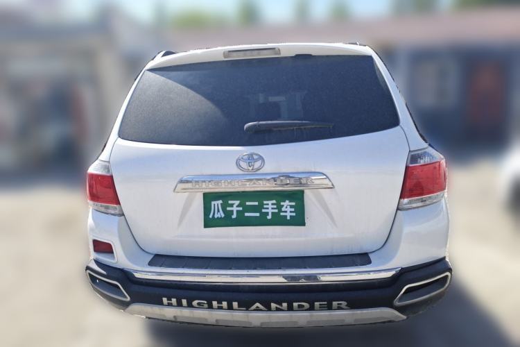 Used Toyota Highlander 2012 2.7L Two-Wheel Drive 7-Seater Luxury Edition Rear