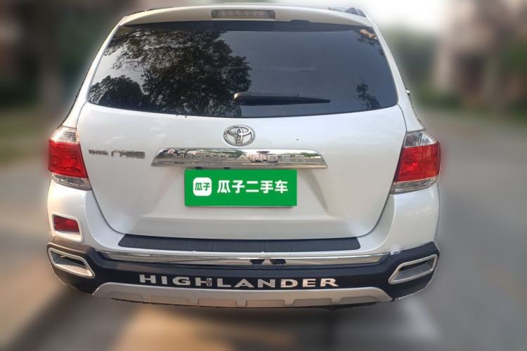Used Toyota Highlander 2012 2.7L Two-Wheel Drive 7-Seater Luxury Edition Rear