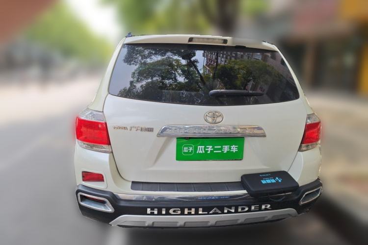 Used Toyota Highlander 2012 2.7L Two-Wheel Drive 5-Seater Sport Edition Rear