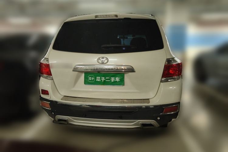 Used Toyota Highlander 2012 2.7L Two-Wheel Drive 7-Seater Luxury Edition Rear