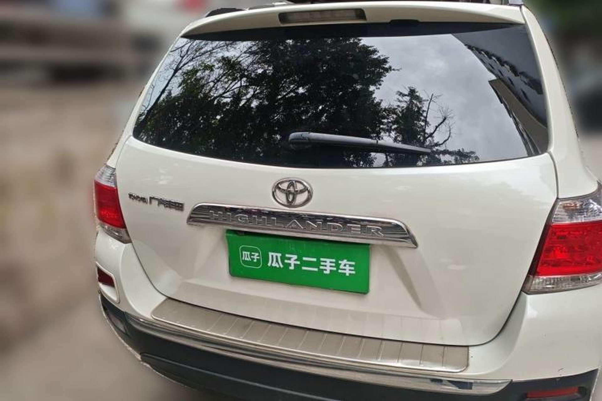 Used Toyota Highlander 2012 2.7L Two-Wheel Drive 7-Seater Elite Edition Rear