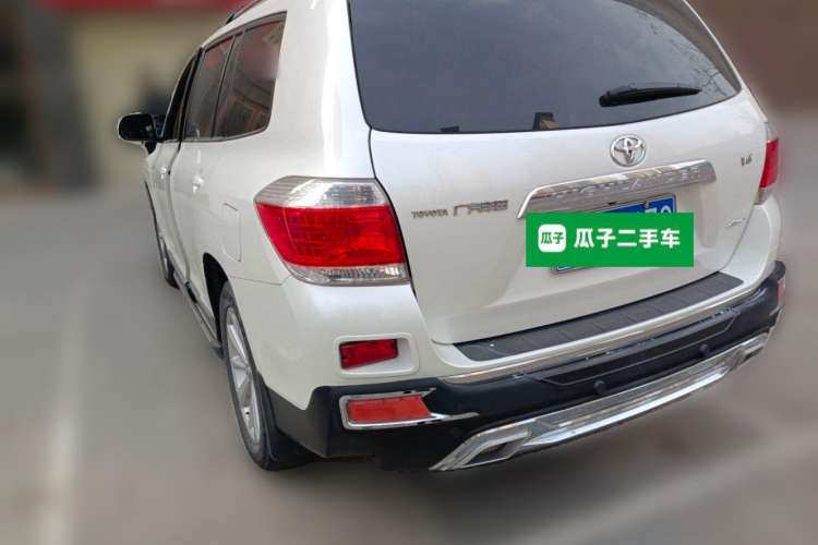 Used Toyota Highlander 2012 3.5L 4x4 7-Seater Luxury Edition with Navigation Rear Left 45 Deg