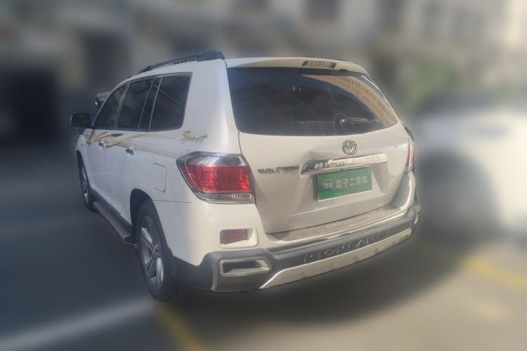 Used Toyota Highlander 2012 2.7L Two-Wheel Drive 7-Seater Luxury Edition Rear Left 45 Deg